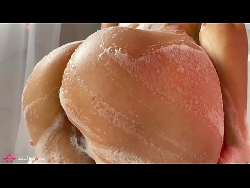 ❤️ Brunette o ipholla litho tsa botona kapa botšehali ho li khotsofatsa Pussy e nang le Vibrator ho ea ho Intense Orgasm in Shower Lintho tsa bootsoa tsa boleng ho st.playcrot69.top ❌️